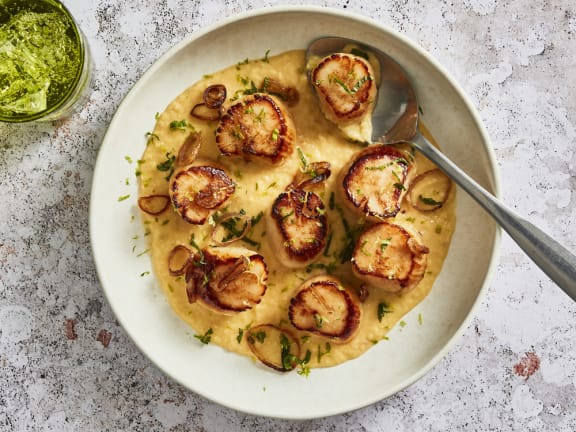 seared scallops with corn puree