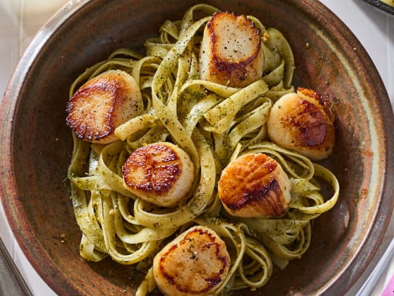 pesto pasta scallops