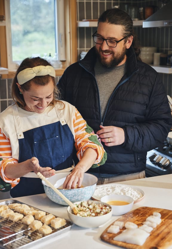 monica and arron kallenberg cooking seafood
