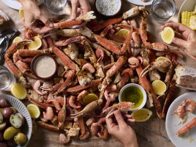 seafood boil alaskan crab