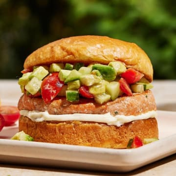 california topping for sockeye salmon burgers