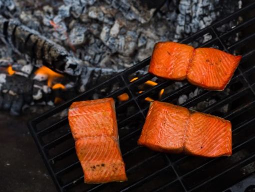 How to Host the Ultimate Wild Salmon Cookout