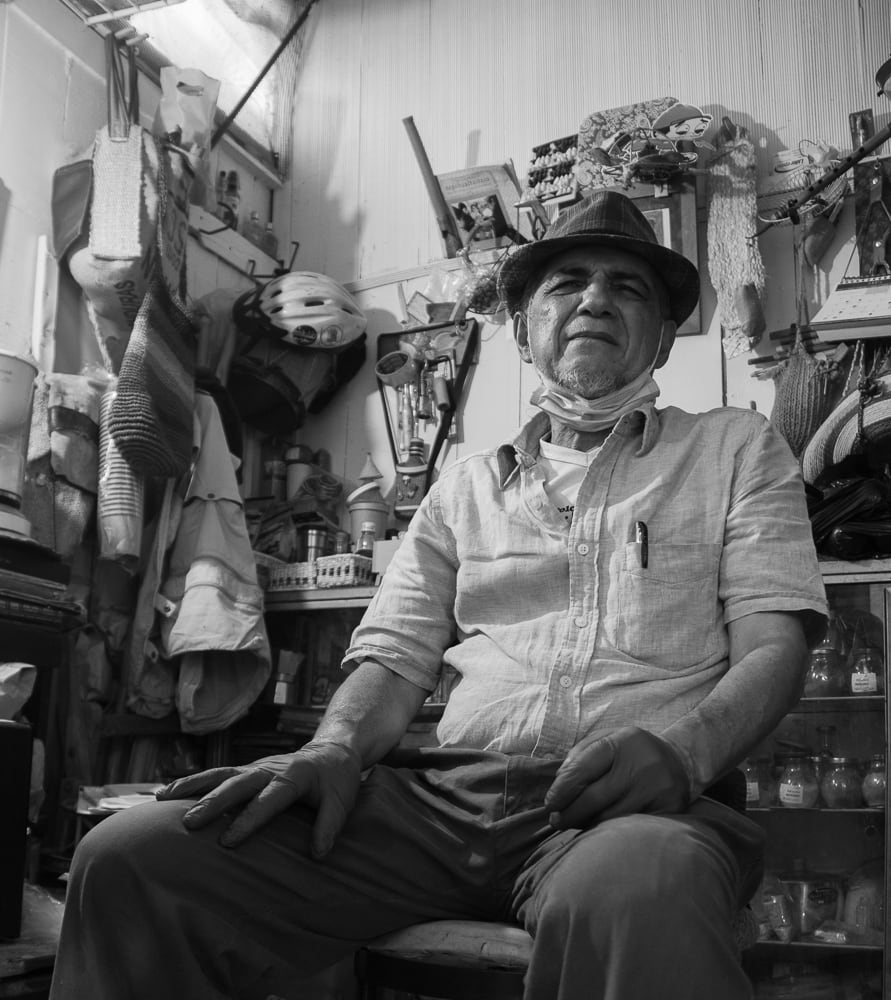 GILDARDO_PEREZ_BOLIVAR_TIENDA_DE_MI_DIOS_O_DEL_DIABLO_10_qytne4