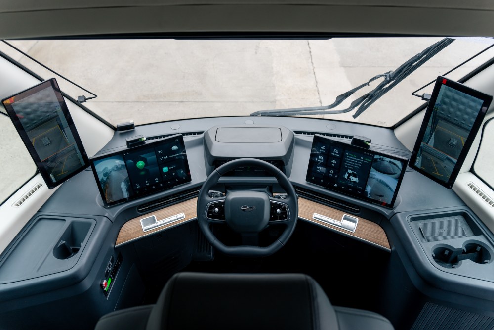 Interior Windrose Truck