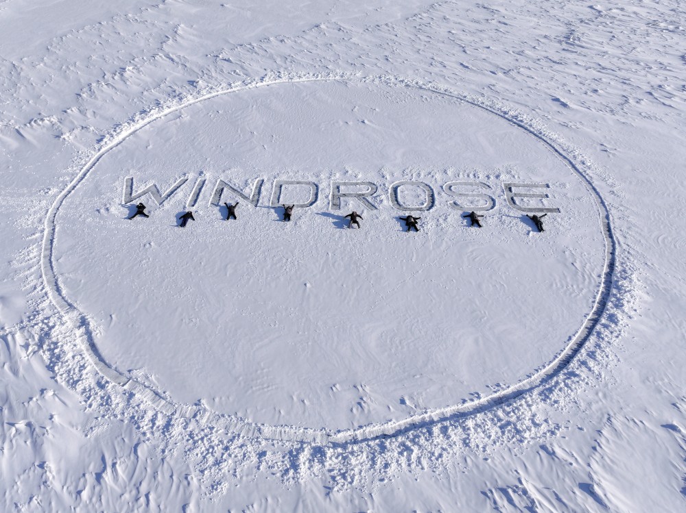 Windrose truck in scenic environment