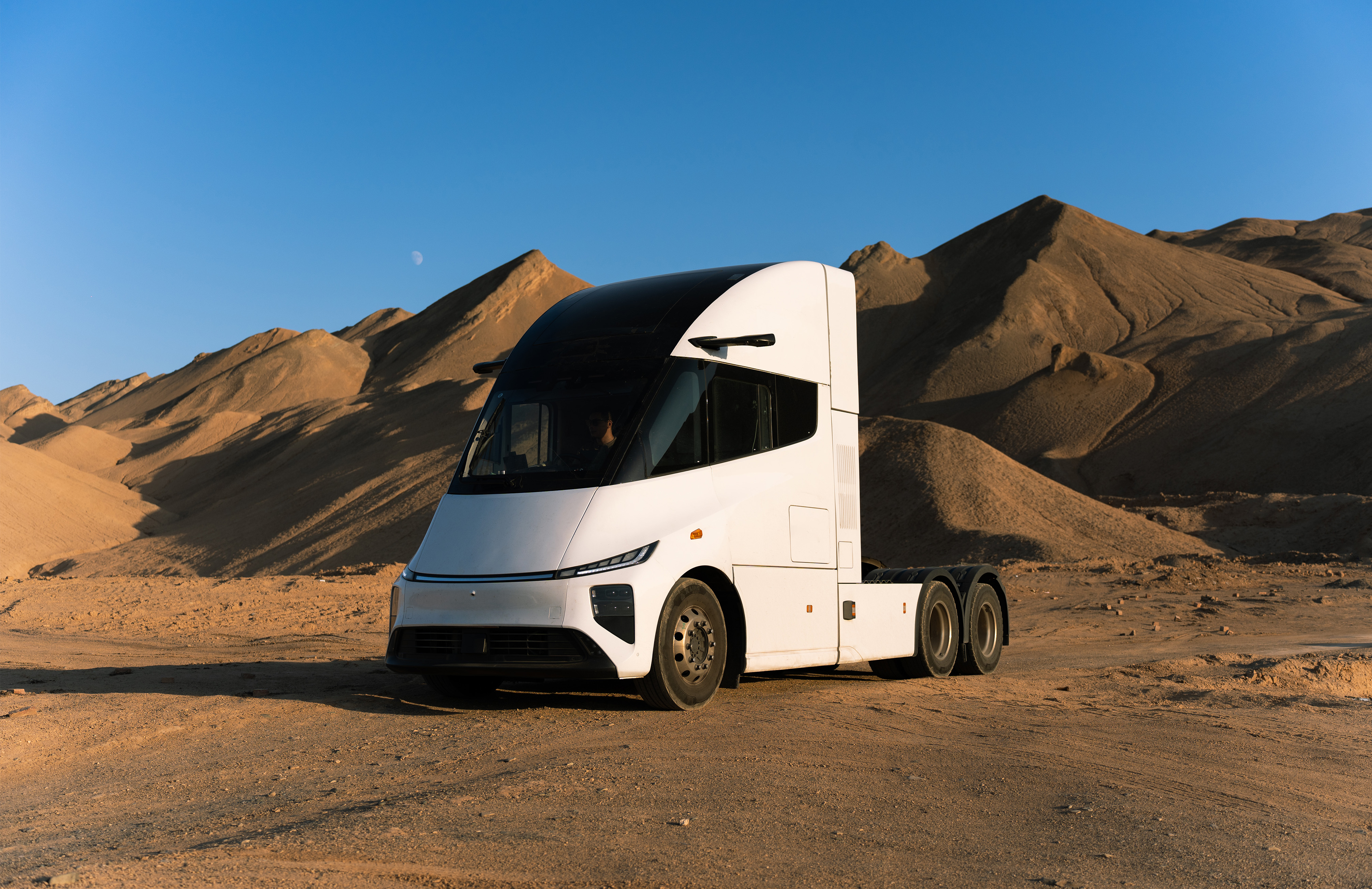 Windrose truck in desert