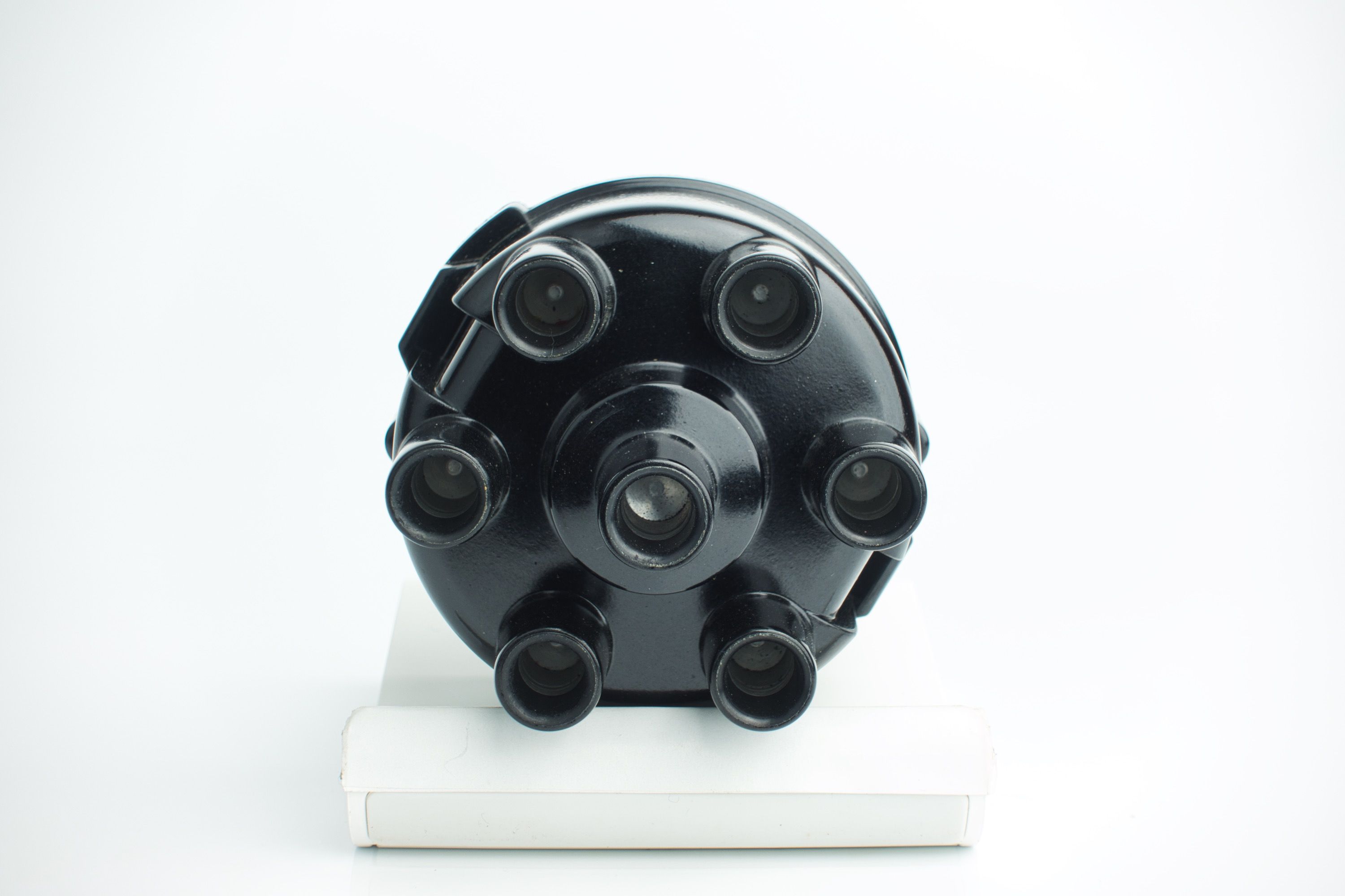 Wins International Distributor Cap Lucas 45D