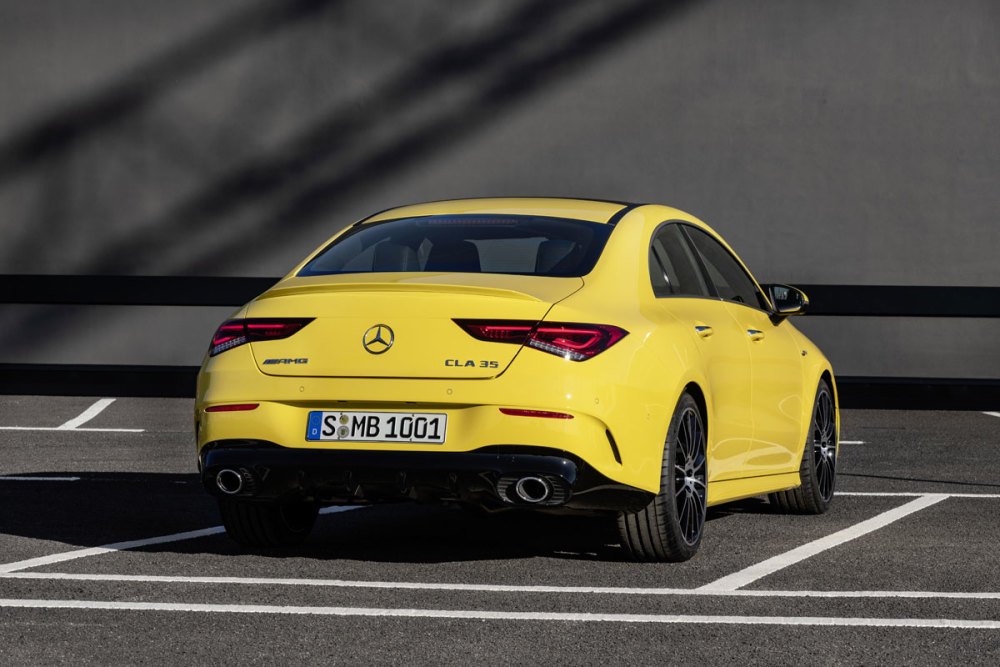 Weltpremiere MercedesAMG zeigt den CLA 35 mit 306 PS Auto und