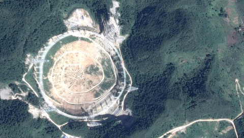 China siedelt für ein riesiges Radioteleskop tausende Menschen um