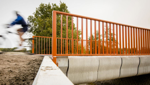 Die weltweit erste Brücke aus dem 3D-Drucker hat einen Vorteil