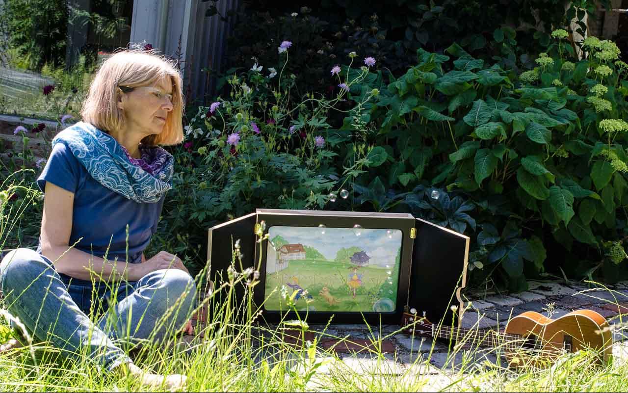 Mehr als eine japanische Tradition KamishibaiErzählen ist vielfältig