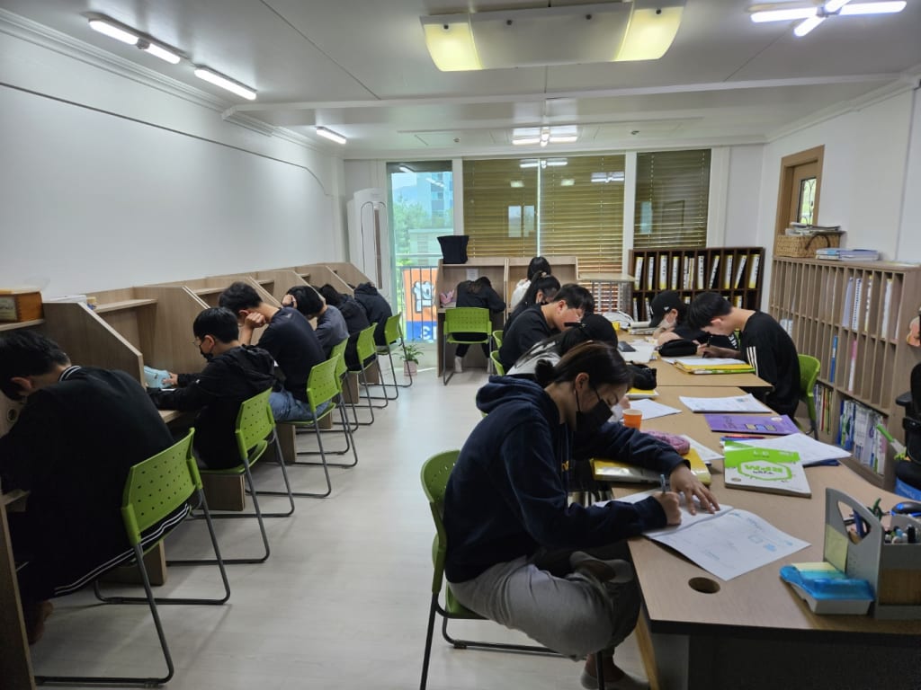 학원 이미지