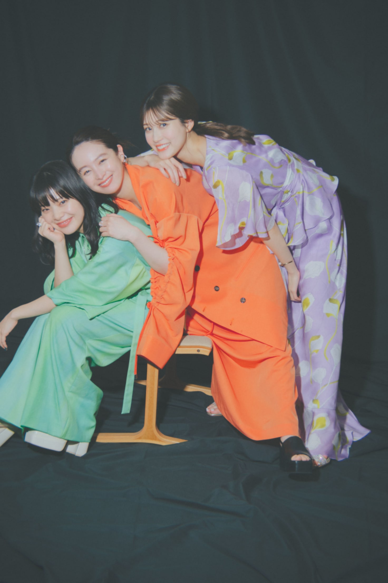 清野菜名×岸井ゆきの×生見愛瑠】「生きづらい日常からも三人一緒 清野菜名×岸井ゆきの×生見愛瑠】「生きづらい日常からも三人一緒