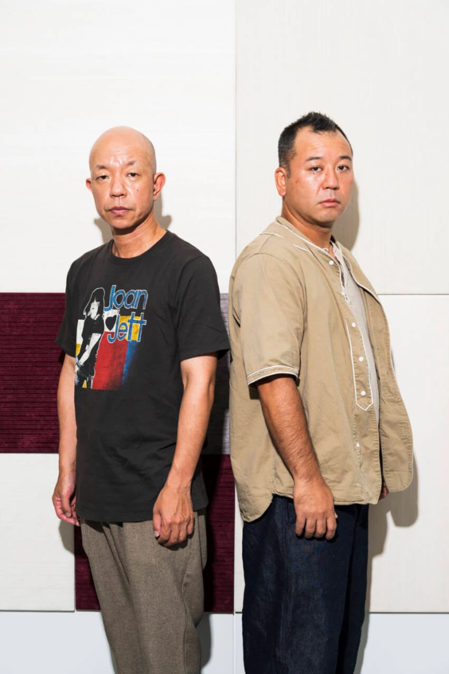 人気お笑い芸人・バイきんぐ（小峠・西村）「世界中で男子トイレ