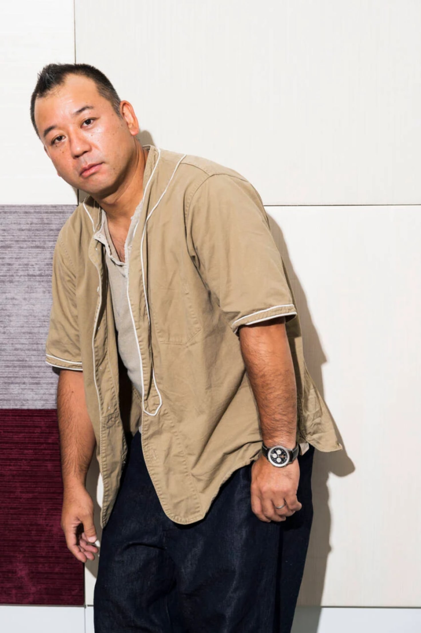 人気お笑い芸人・バイきんぐ（小峠・西村）「世界中で男子トイレに行列