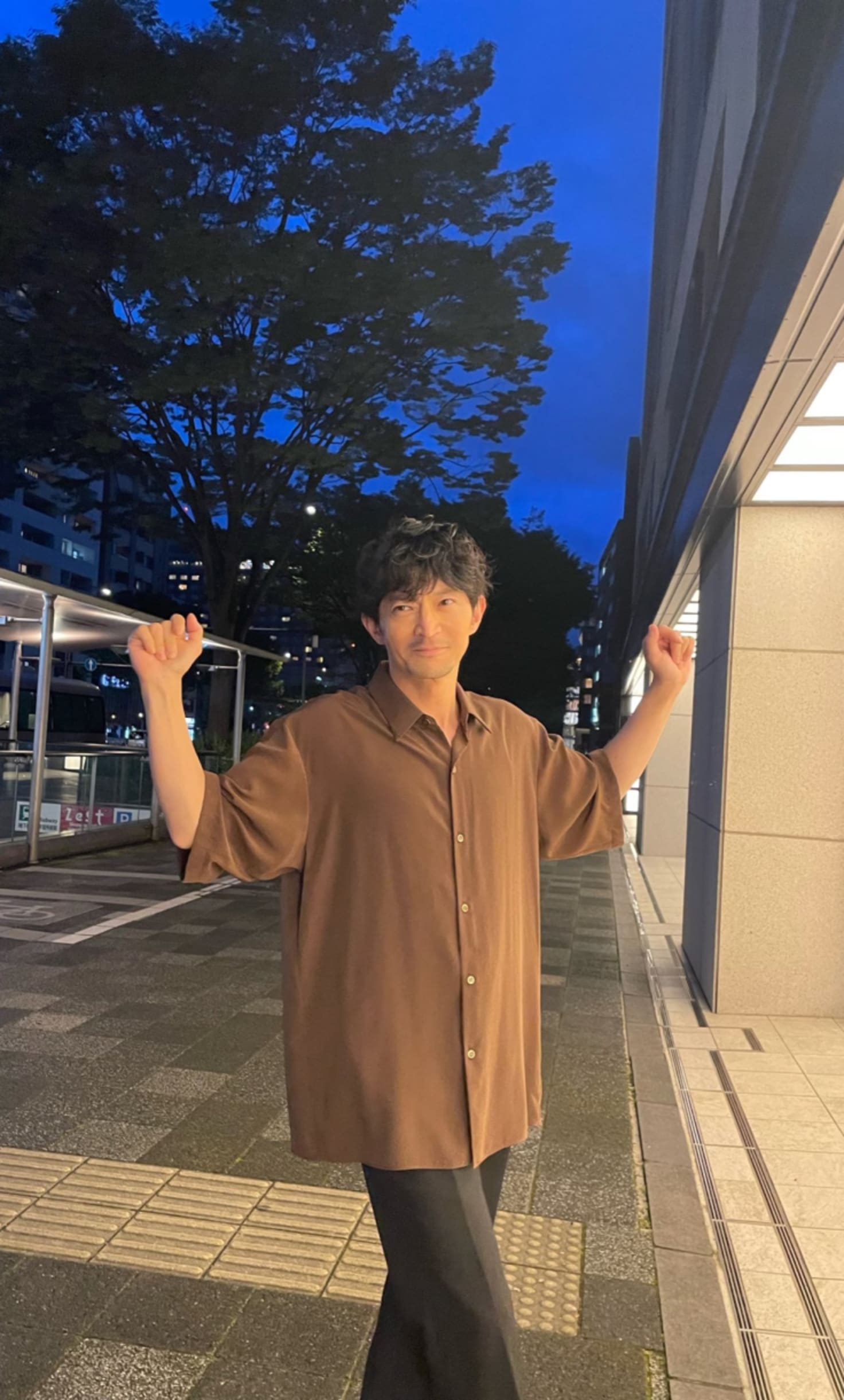 津田健次郎 写真集「ささやき」ビハインドショット一挙公開 津田健次郎 写真集「ささやき」ビハインドショット一挙公開