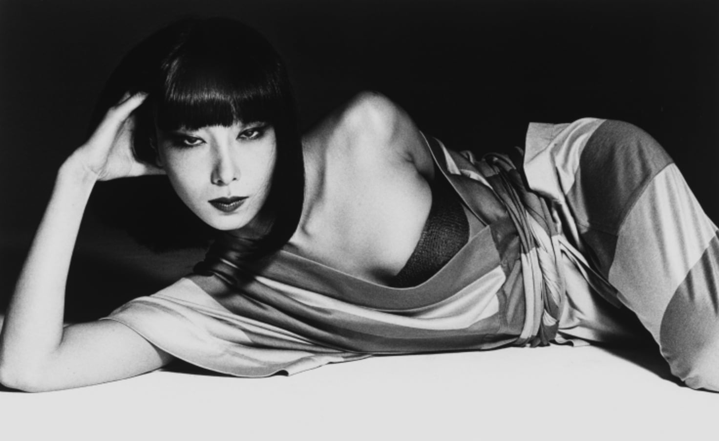 山口小夜子『この三日月の夜に』展 開催決定！ | with digital（講談社）