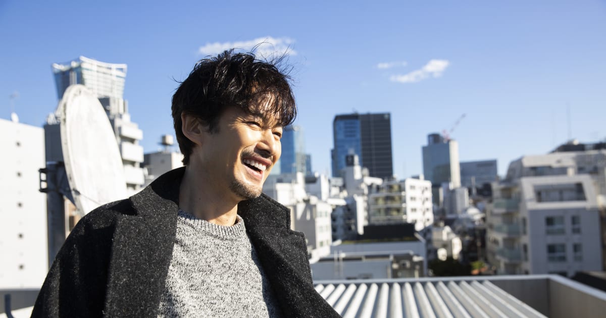 俳優・竹野内豊が振り返る、「僕が長いトンネルを抜けた瞬間」 | with