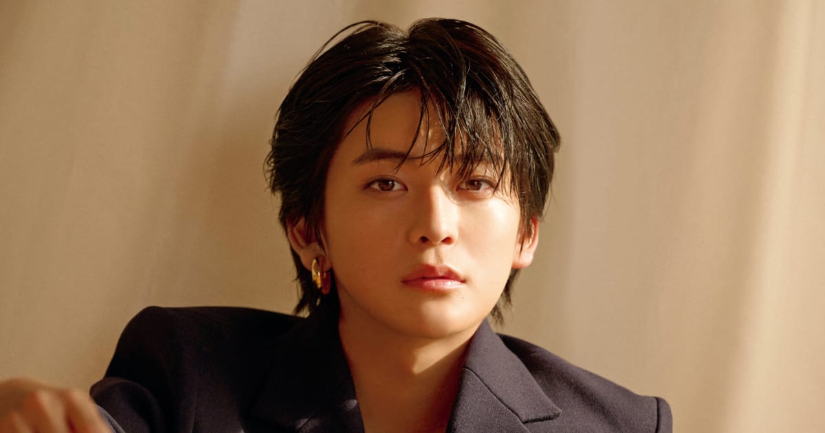発売中!】新ムック『with BOYFRIEND』。創刊第1号目のカバーは 発売中!】新ムック『with BOYFRIEND』。創刊第1号目のカバーは