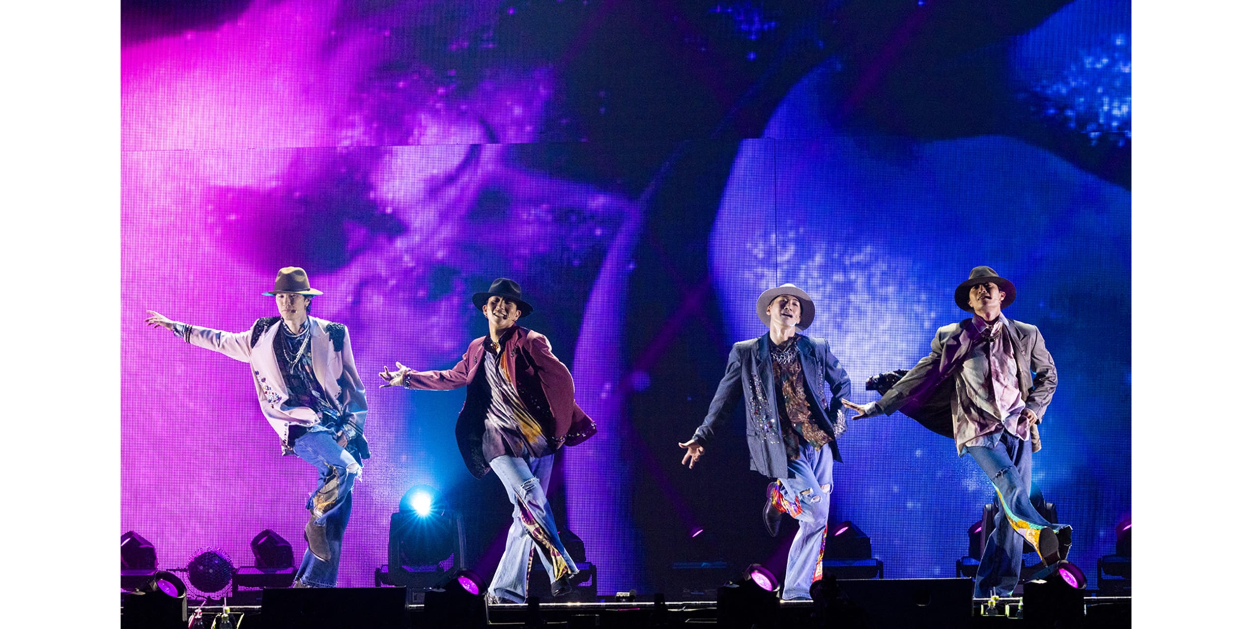 歌唱しない”ダンスグループ史上初の「武道館ライブ」で8000人が
