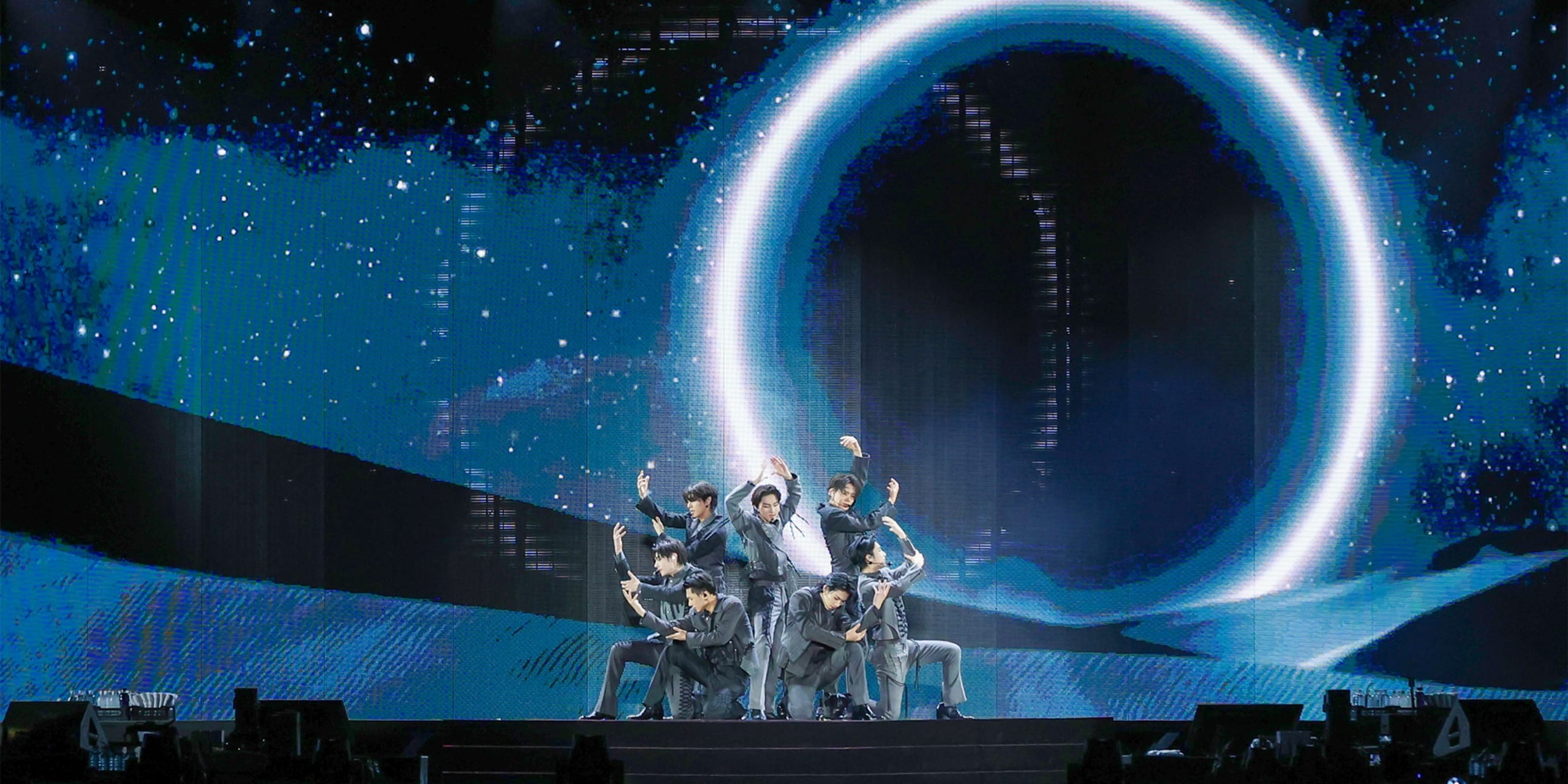 待望！】『ENHYPEN WORLD TOUR 'WALK THE LINE'』が開幕。初の