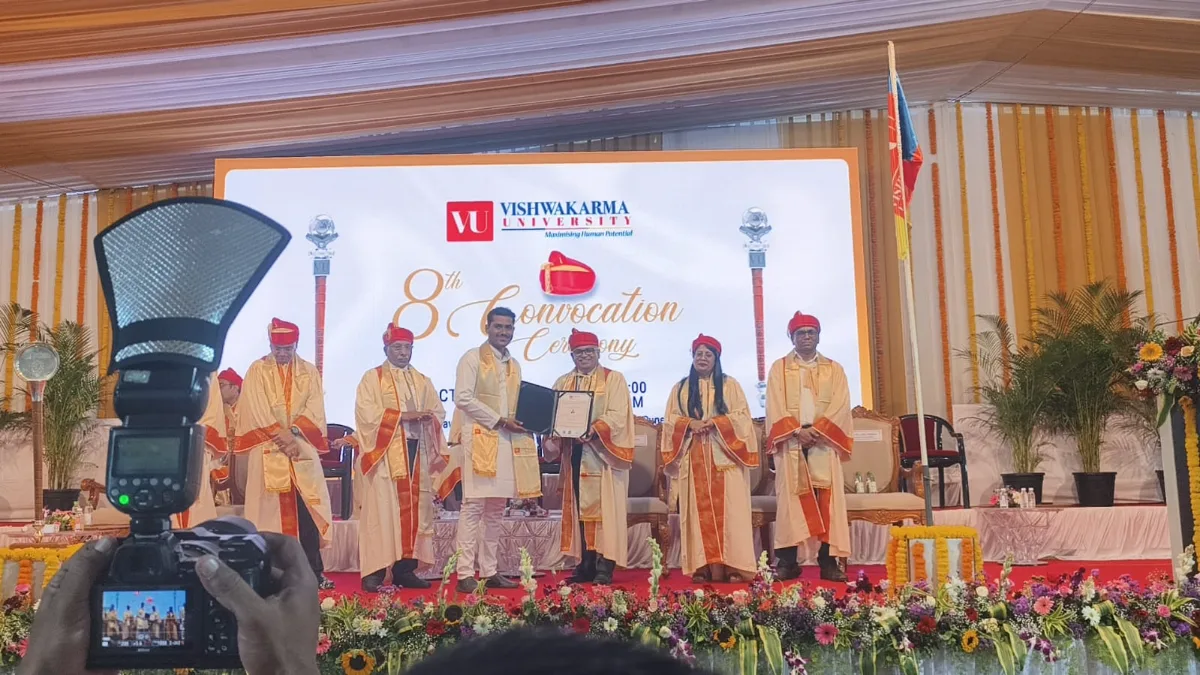 अ‍ॅड. अजित तापकीर यांची फौजदारी कायद्यात एलएल.एम. पदवीला गवसणी!