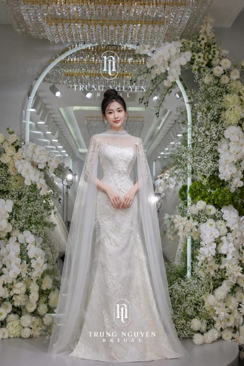 Mẫu váy cưới dòng Diamond số 2 — Trung Nguyễn Bridal