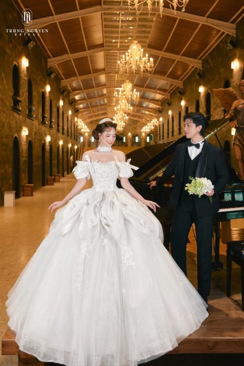 Mẫu váy cưới dòng Diamond số 23 — Trung Nguyễn Bridal