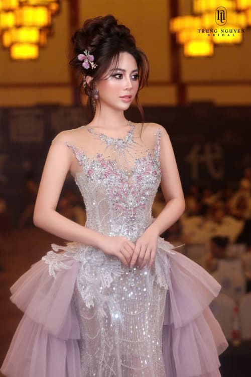Mẫu váy cưới dòng Diamond số 25 — Trung Nguyễn Bridal