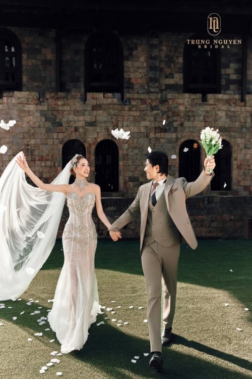 Mẫu váy cưới dòng Diamond số 52 — Trung Nguyễn Bridal
