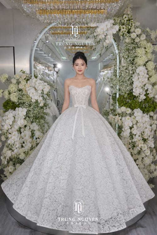 Mẫu váy cưới dòng Diamond số 53 — Trung Nguyễn Bridal