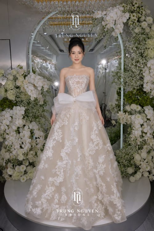 Mẫu váy cưới dòng Diamond số 59 — Trung Nguyễn Bridal