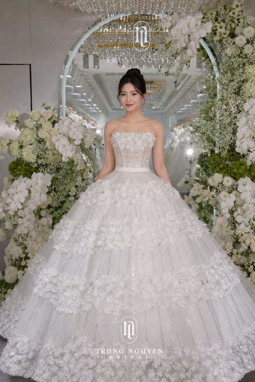 Mẫu váy cưới dòng Diamond số 61 — Trung Nguyễn Bridal