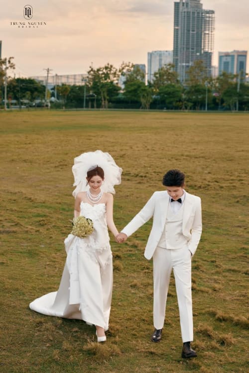 Mẫu váy cưới dòng Gold số 2 — Trung Nguyễn Bridal