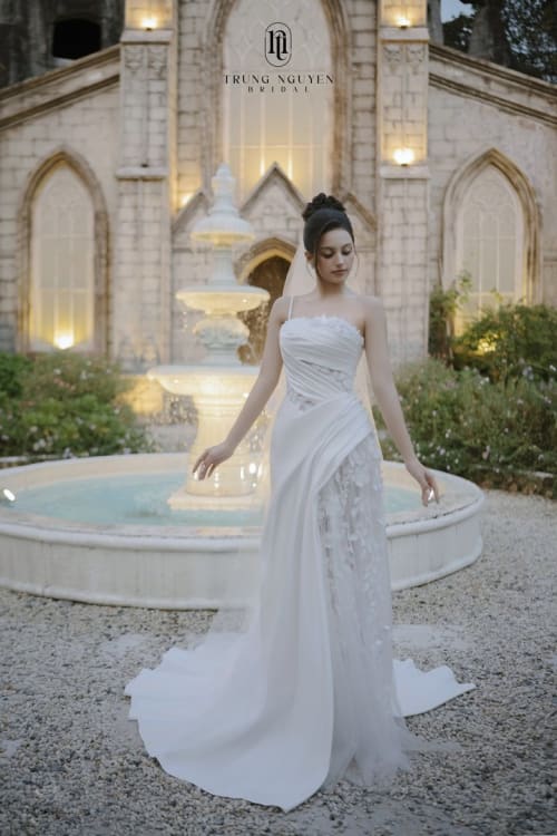Mẫu váy cưới dòng Gold số 7 — Trung Nguyễn Bridal