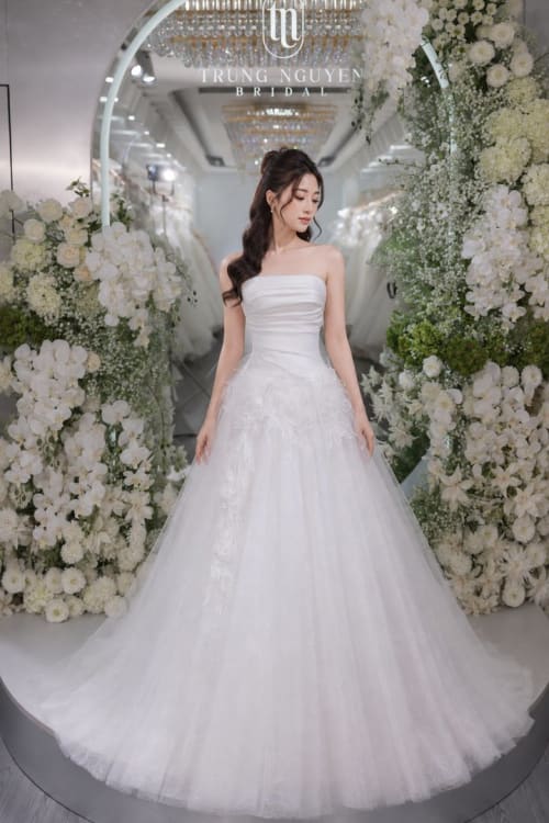 Mẫu váy cưới dòng Silver số 4 — Trung Nguyễn Bridal