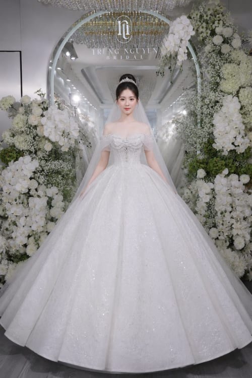 Mẫu váy cưới dòng Silver số 14 — Trung Nguyễn Bridal