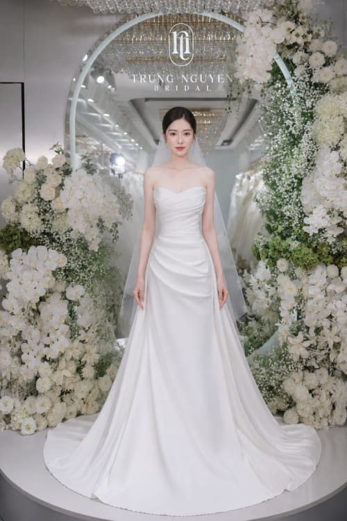 Mẫu váy cưới dòng Silver số 21 — Trung Nguyễn Bridal