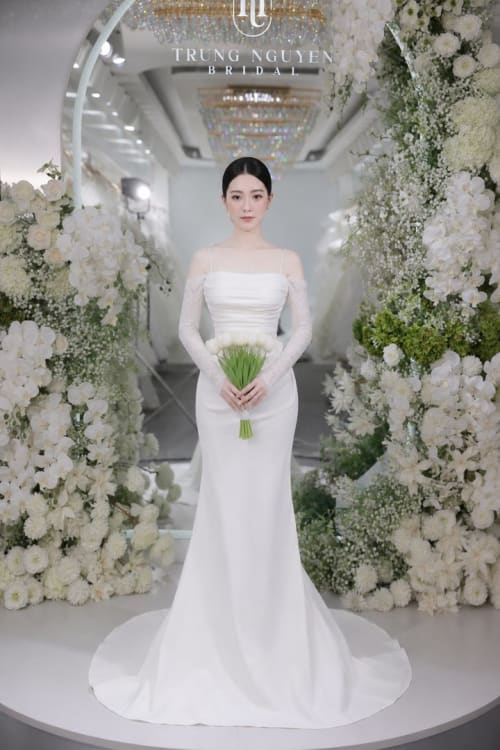 Mẫu váy cưới dòng Silver số 25 — Trung Nguyễn Bridal