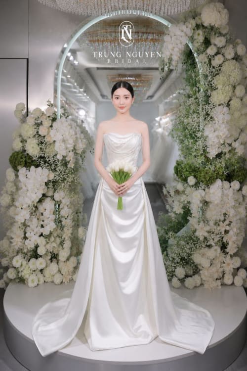 Mẫu váy cưới dòng Silver số 28 — Trung Nguyễn Bridal