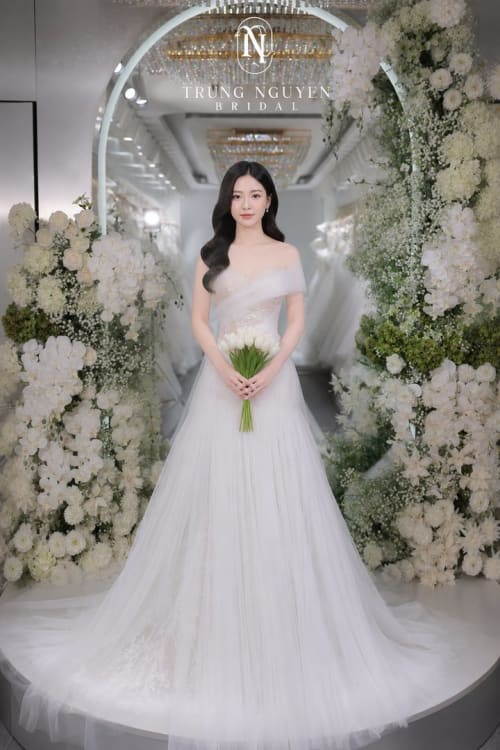 Mẫu váy cưới dòng Silver số 29 — Trung Nguyễn Bridal