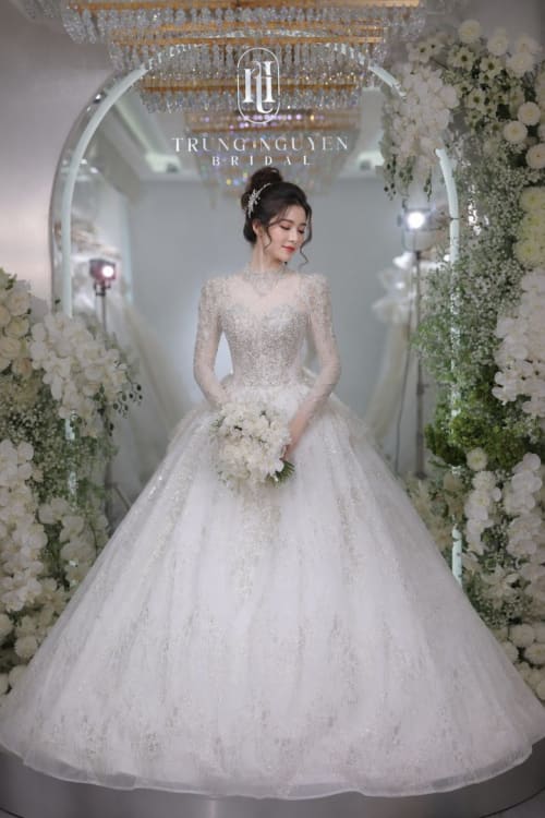 Mẫu váy cưới dòng Silver số 33 — Trung Nguyễn Bridal