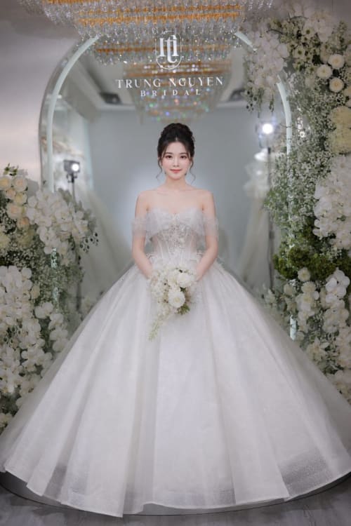 Mẫu váy cưới dòng Silver số 34 — Trung Nguyễn Bridal