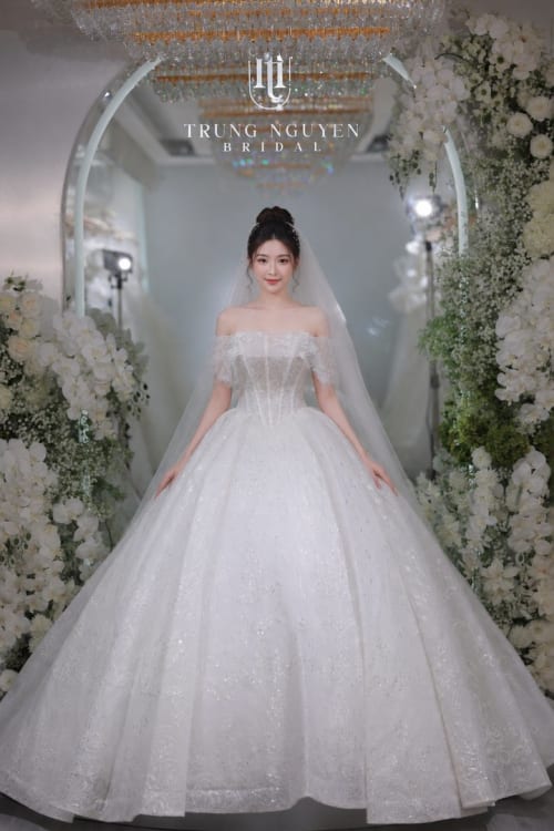 Mẫu váy cưới dòng Silver số 36 — Trung Nguyễn Bridal