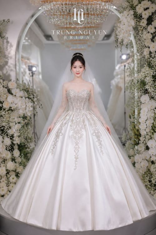 Mẫu váy cưới dòng Silver số 43 — Trung Nguyễn Bridal