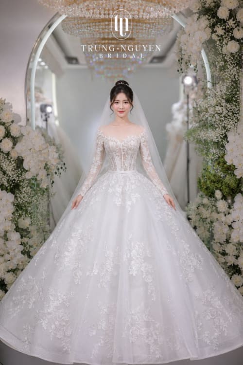 Mẫu váy cưới dòng Silver số 44 — Trung Nguyễn Bridal