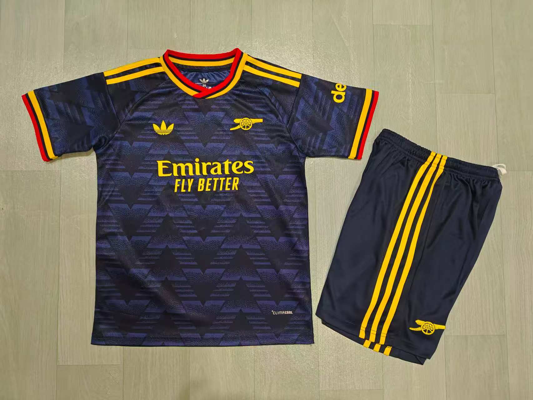 Conjunto Niño Arsenal Visitante