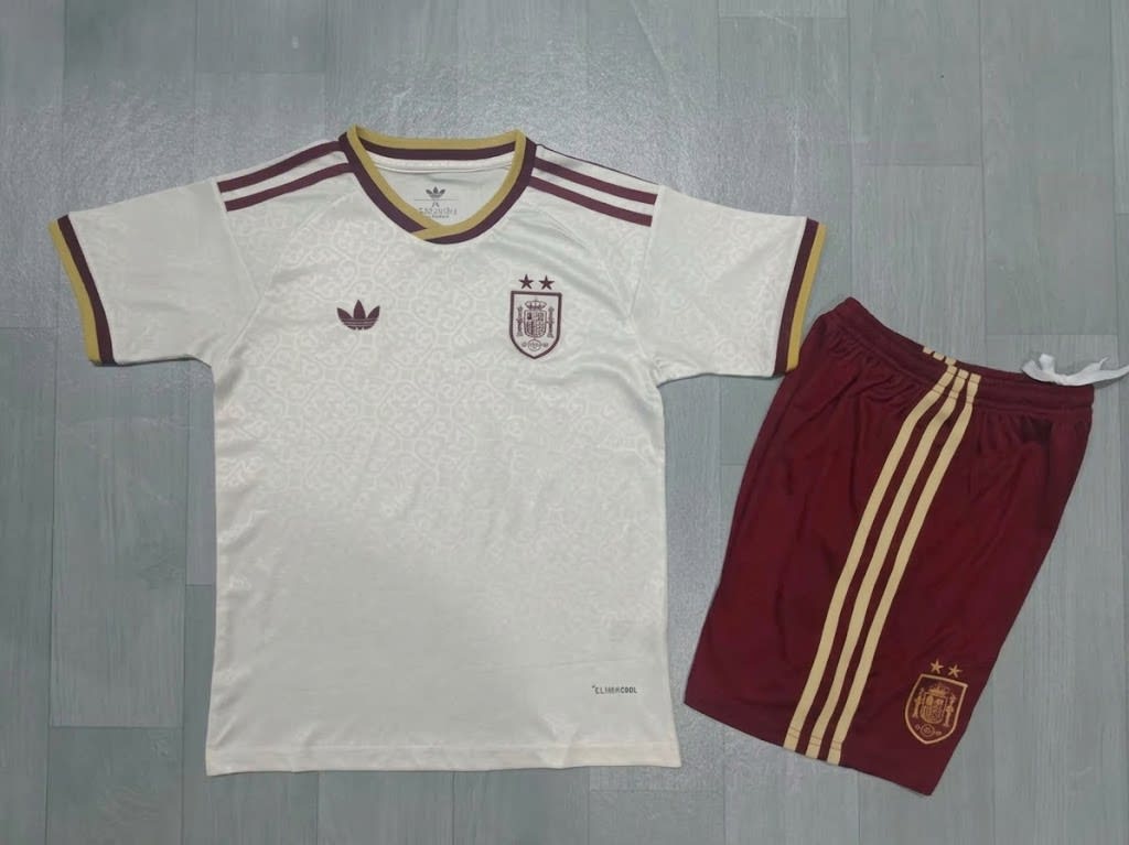 Conjunto Niño España Visitante