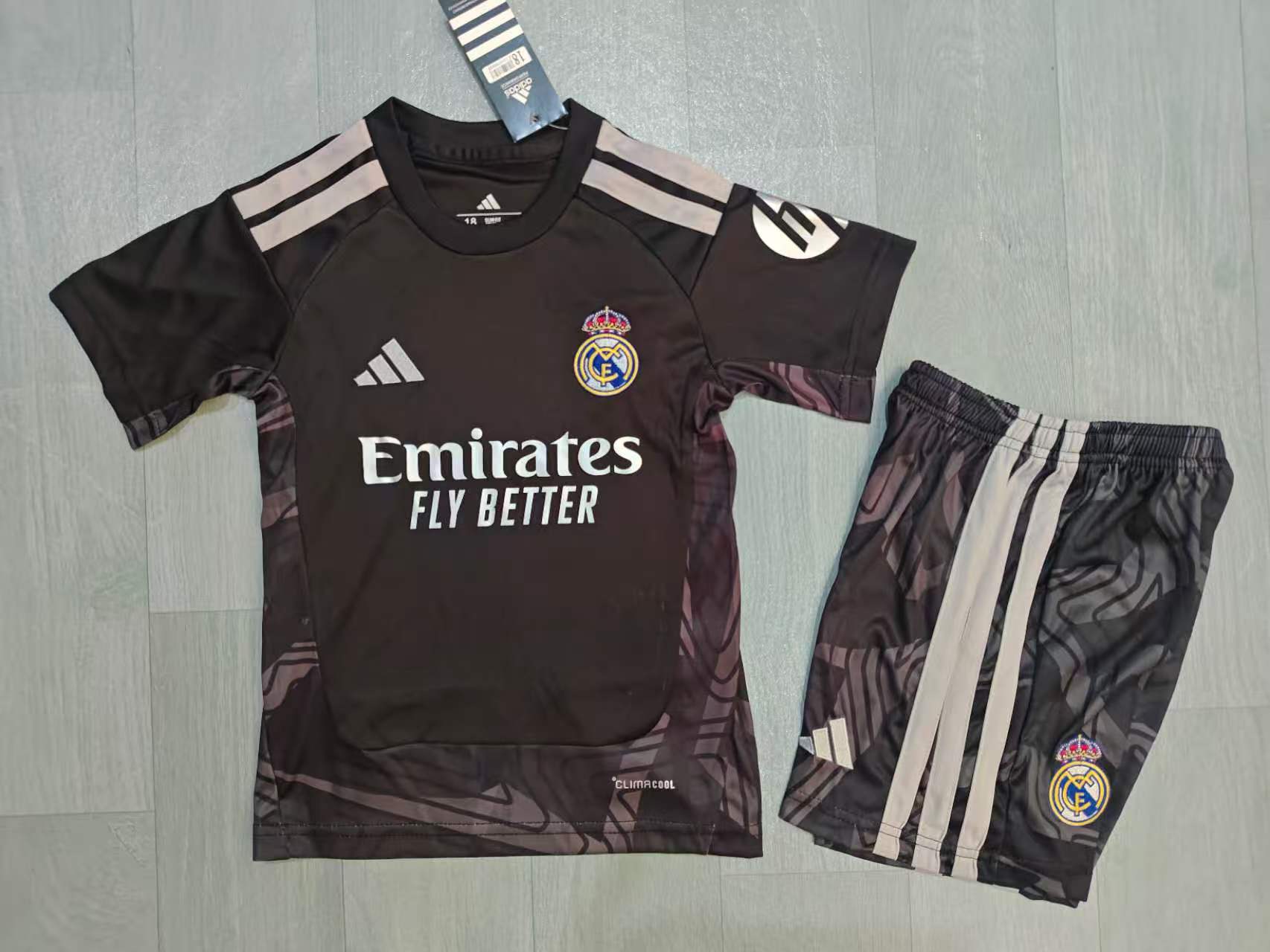 Conjunto Niño Arquero Real Madrid