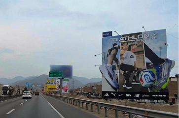 Panel publicitario en San Bartolo